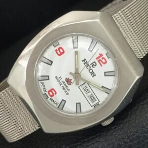 Vintage 1979 Ricoh Automatic Mens Silver Watch W/daydate & White accents